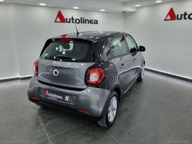 Auto - Smart forfour 70 1.0 twinamic passion