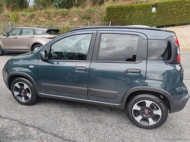 Auto - Fiat panda 1.0 firefly s&s hybrid cross