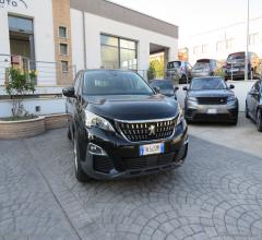 Auto - Peugeot 3008 bluehdi 120 s&s business