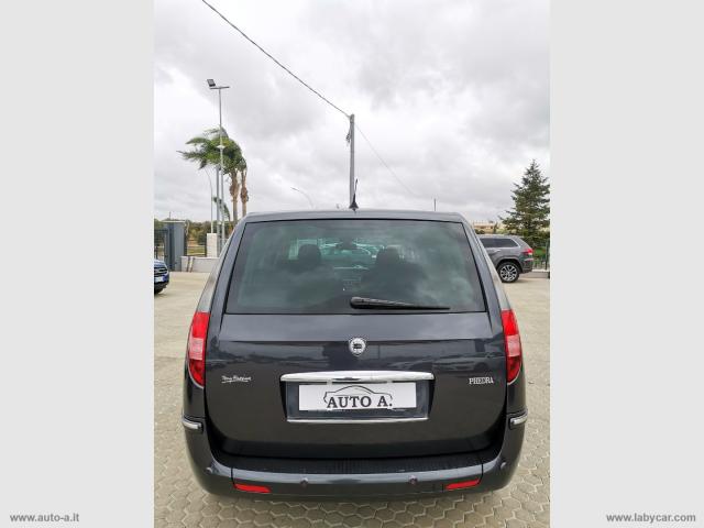 Auto - Lancia phedra 2.0 mjt 136 cv argento