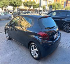 Auto - Peugeot 208 puretech 68 5p. active