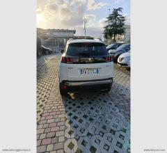 Auto - Peugeot 3008 bluehdi 180 s&s eat8 gt