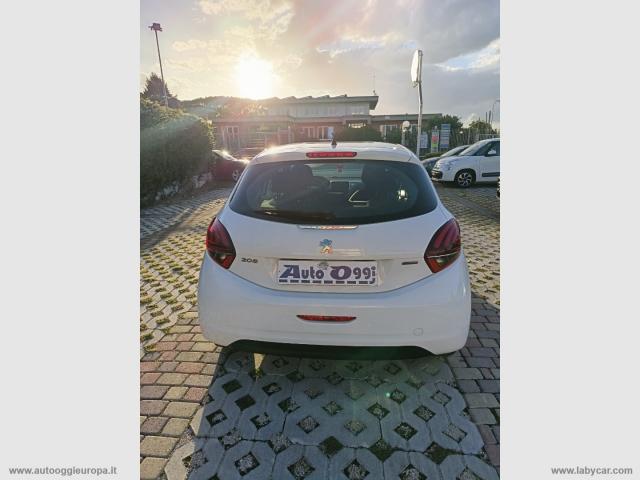 Auto - Peugeot 208 puretech 82 3p. active