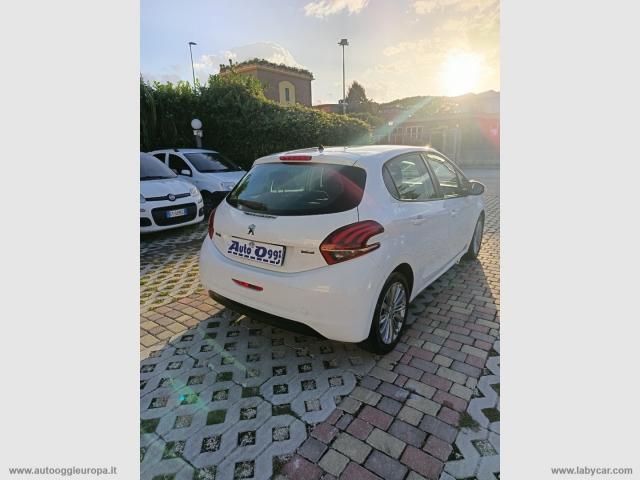 Auto - Peugeot 208 puretech 82 3p. active