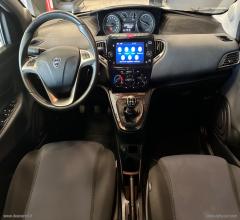 Auto - Lancia ypsilon 1.0 firefly 5ps&s hyb. eco silv.