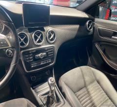 Auto - Mercedes-benz a 200 d premium