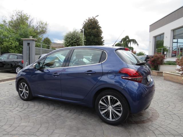 Auto - Peugeot 208 bluehdi 75 5p. allure