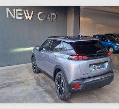 Auto - Peugeot 2008 puretech 100 s&s active