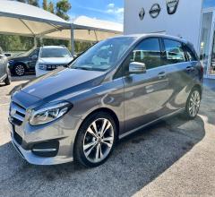 Auto - Mercedes-benz b 200 d automatic sport