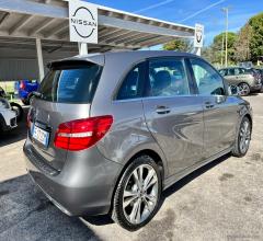 Auto - Mercedes-benz b 200 d automatic sport