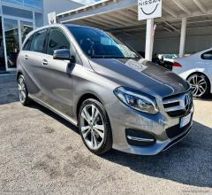 Auto - Mercedes-benz b 200 d automatic sport