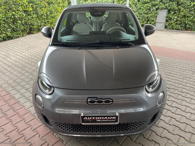 Auto - Fiat 500 la prima cabrio 42 kwh