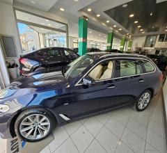 Auto - Bmw 520d xdrive touring luxury