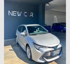 Auto - Toyota corolla 1.8 hybrid business