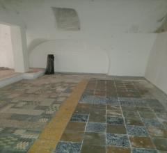 Appartamenti in Vendita - Casa indipendente in vendita a modugno zona centrale