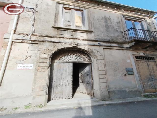 Casa indipendente in vendita a cittanova centro