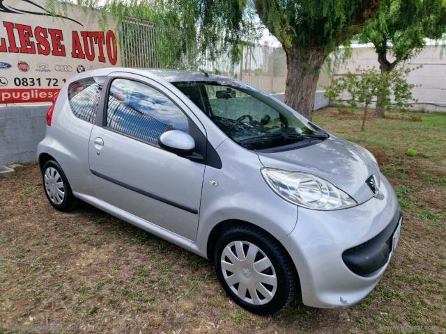 Auto - Peugeot 107 1.0 68 cv 3p. plaisir 2tronic