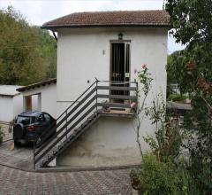 Appartamenti in Vendita - Casa indipendente in vendita a manoppello contrada vallone