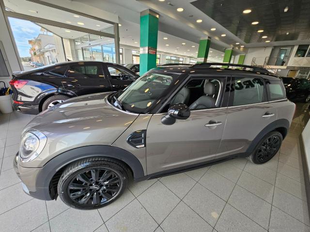 Auto - Mini mini cooper d hype countryman