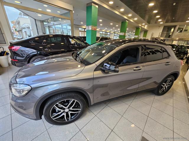 Auto - Mercedes-benz gla 200 d automatic sport