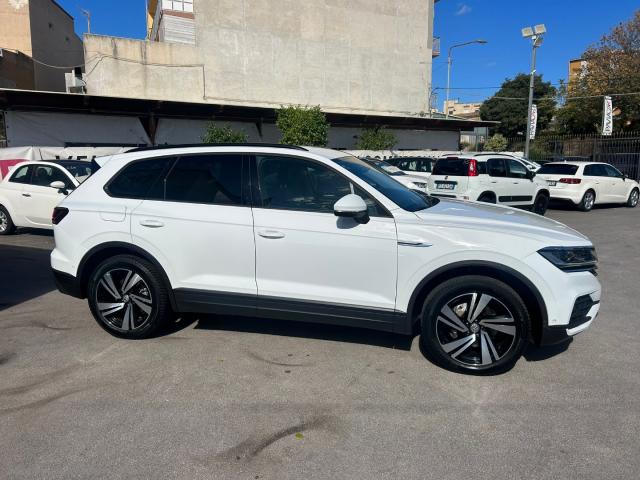 Auto - Volkswagen touareg 3.0 tdi 286cv style