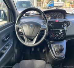 Auto - Lancia ypsilon 1.3 mjt 95 cv 5p. s&s platinum