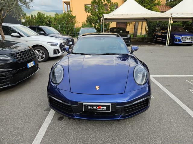 Auto - Porsche 992 carrera 4s coupe