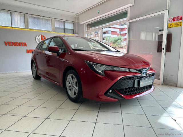 Auto - Toyota corolla 1.8 hybrid business