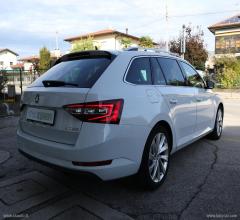 Auto - Skoda superb 2.0 tdi dsg wagon ambition