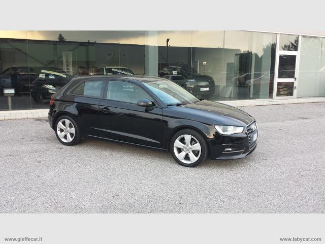 Auto - Audi a3 1.6 tdi 105 cv young