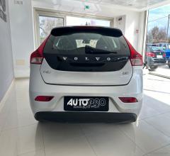 Auto - Volvo v40 d2 business