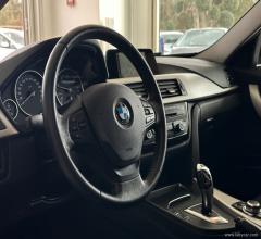 Auto - Bmw 318d touring business advantage aut.