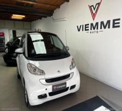 Auto - Smart fortwo 52 kw mhd coupÃ© white tailor made