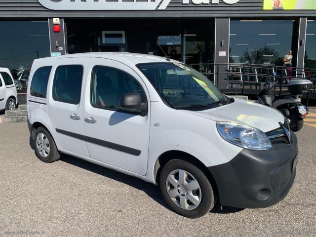 Auto - Renault kangoo blue dci 8v 95 cv 5p. life