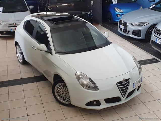 Auto - Alfa romeo giulietta 2.0 jtdm-2 170 cv distinctive