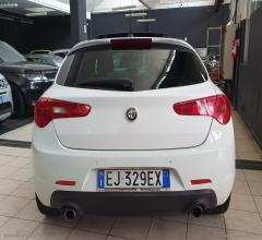 Auto - Alfa romeo giulietta 2.0 jtdm-2 170 cv distinctive