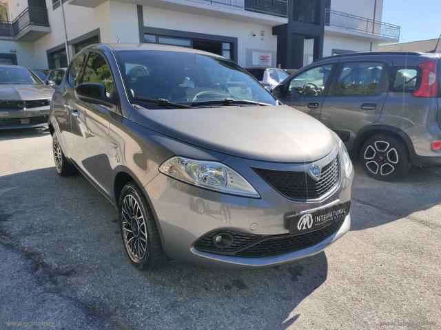 Auto - Lancia ypsilon 1.2 69 cv 5p. gpl ecochic plat.