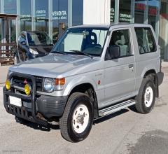 Auto - Mitsubishi pajero 2.5 tdi mt gl air