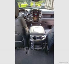 Auto - Dodge ram 1500 crew cab laramie 4x4