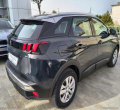 Auto - Peugeot 3008 bluehdi 130 s&s eat8 active