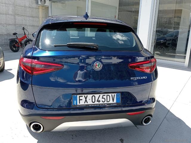 Auto - Alfa romeo stelvio 2.2 t.diesel 160cv at8 rwd bus.