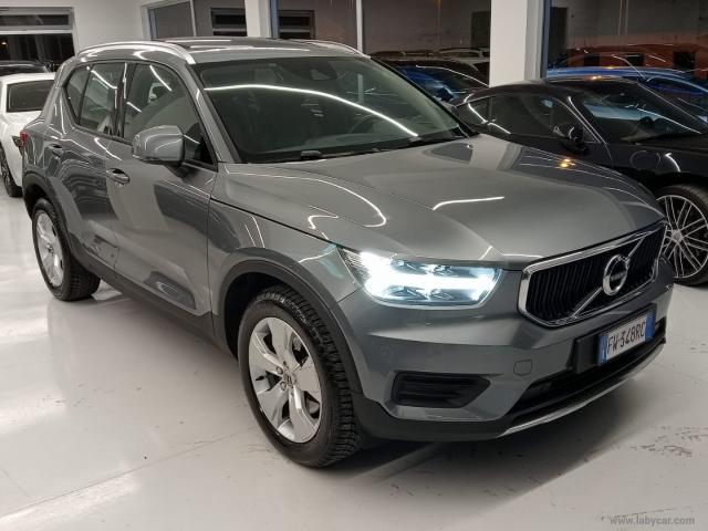 Auto - Volvo xc40 d4 awd geartronic momentum