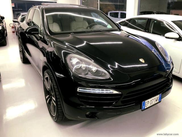 Auto - Porsche cayenne 3.0 diesel 250cv platinum edit.