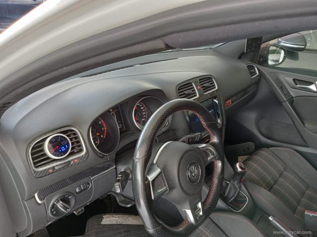 Auto - Volkswagen golf 2.0 tsi 5p. gti