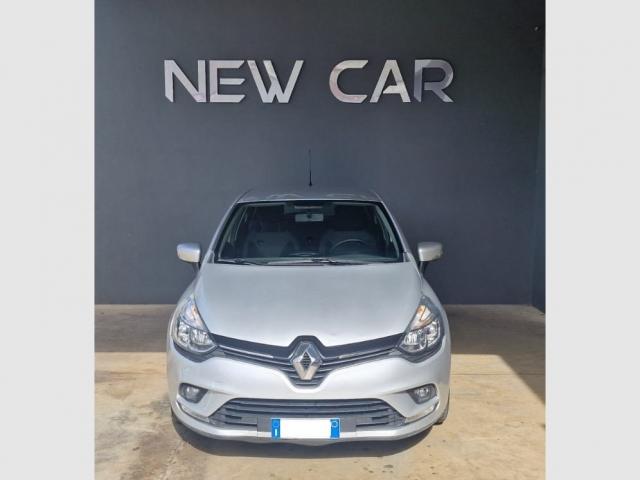 Auto - Renault clio sporter dci 8v 75 cv business