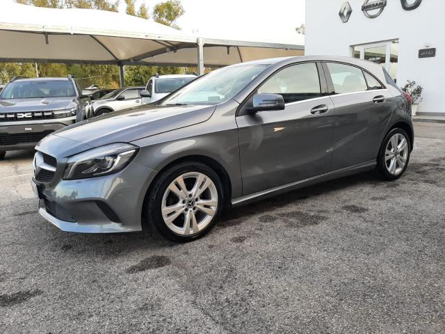 Auto - Mercedes-benz a 180 d sport