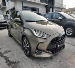 Auto - Toyota yaris 1.5 hybrid 5p. trend