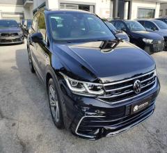 Auto - Volkswagen tiguan 2.0 tdi 150cv scr dsg r-line