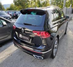 Auto - Volkswagen tiguan 2.0 tdi 150cv scr dsg r-line