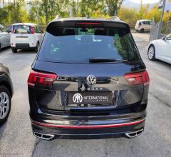 Auto - Volkswagen tiguan 2.0 tdi 150cv scr dsg r-line